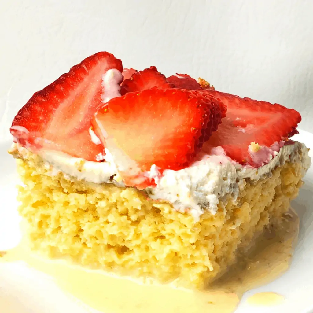 strawberry 3 leches cake