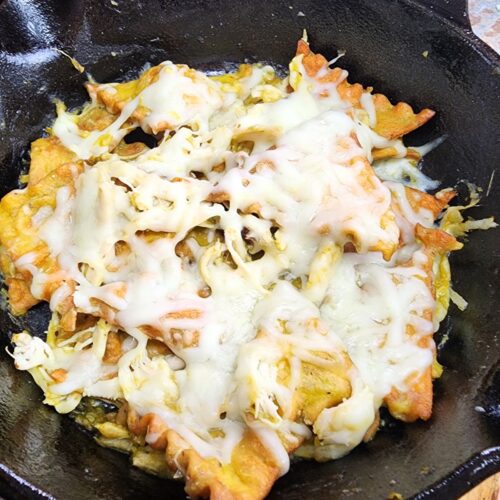 easy chicken nachos.
